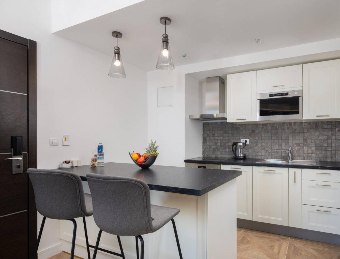 ספליט Ellure Luxury Suites מראה חיצוני תמונה